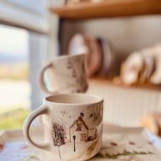 Winter House and Tree Patterned Cup - 251110-3